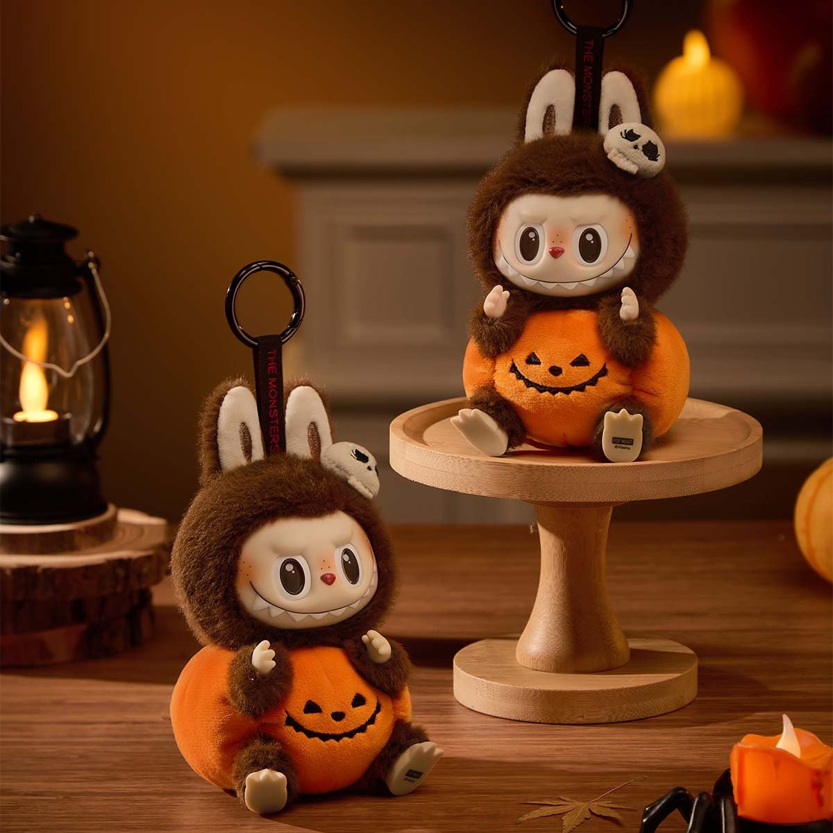 20240905_135741_896184____happy-halloween-party-series-sitting-pumpkin-vinyl-plush-pendant_plush_details_scene_2_____1200x1200_3555af8f-fb6a-46ef-a775-cc1fdd7e19a7_1.jpg