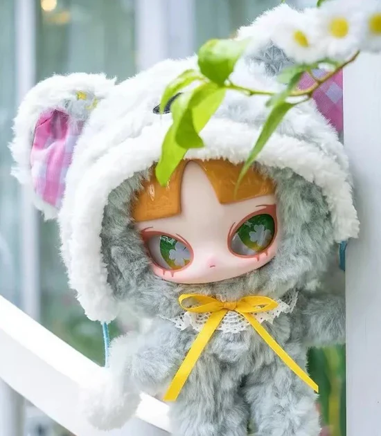 INNS Crossing Spring Plush toy doll