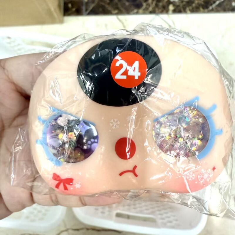 baby three 100% liquid eyes face