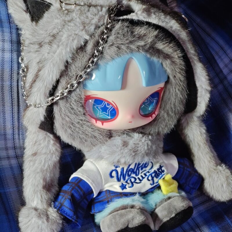 INN'S-WOLF RUN FAST Plush toy doll